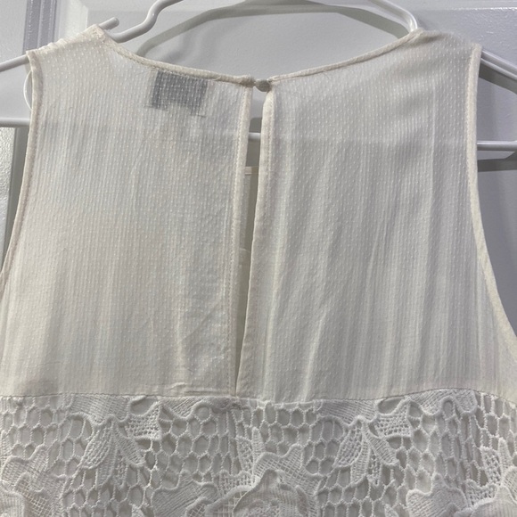 Anthropologie - Greylin - White Sleeveless Eyelet Floral Top - Picture 6 of 10